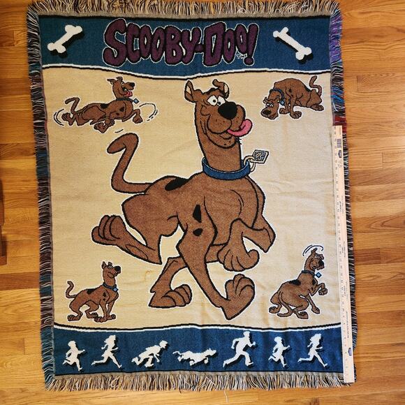 Vintage Scooby-Doo tapestry 90's blanket Cartoon Network 1999 45"x55" few snags - Picture 8 of 8